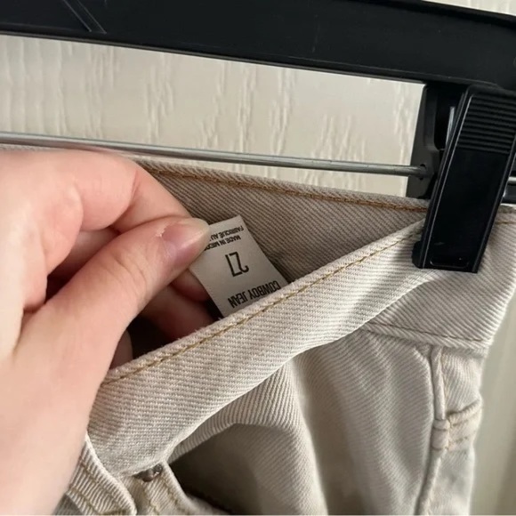 URBAN OUTFITTERS BDG High Waisted Cowboy Jeans in Cream - Picture 10 of 10